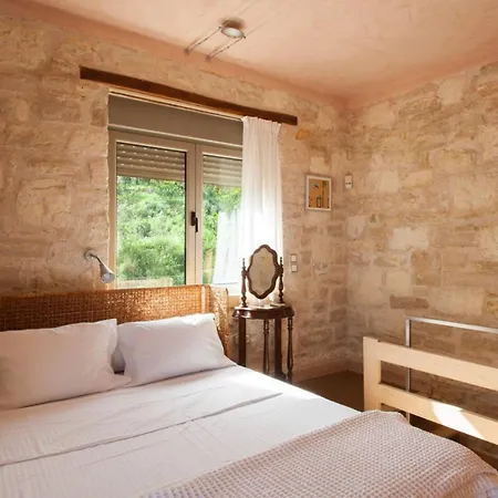 Thomais Resort: 2 Stone With A Private Swimming Pool *